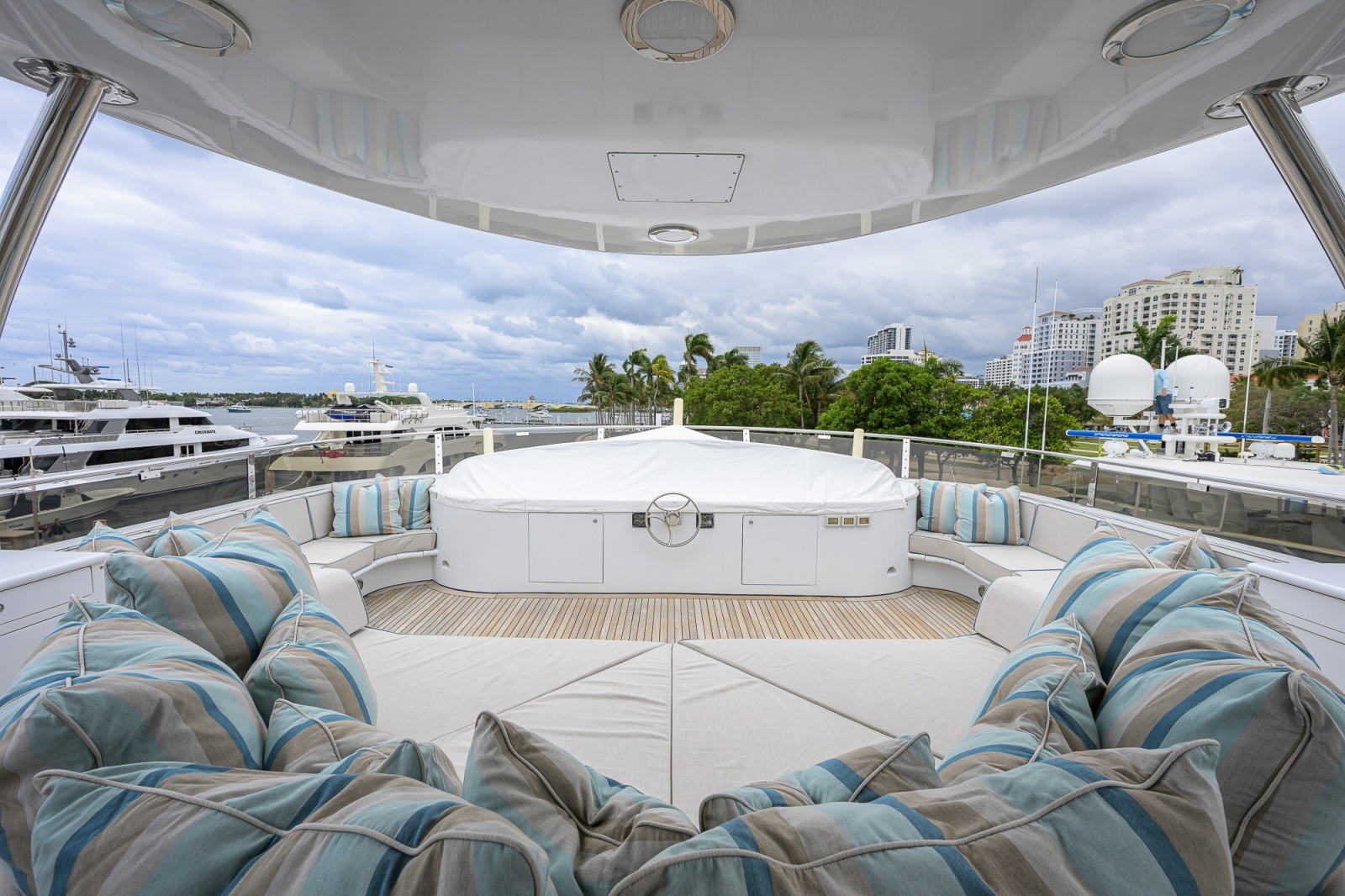 CHARLOTTE ANN 125ft Cheoy Lee Yacht For Sale