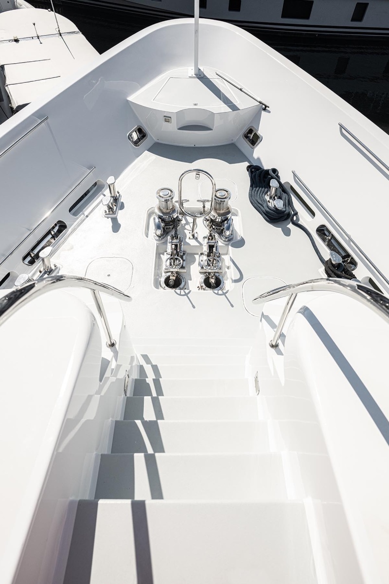 125' 2003 Cheoy Lee Tri-Deck