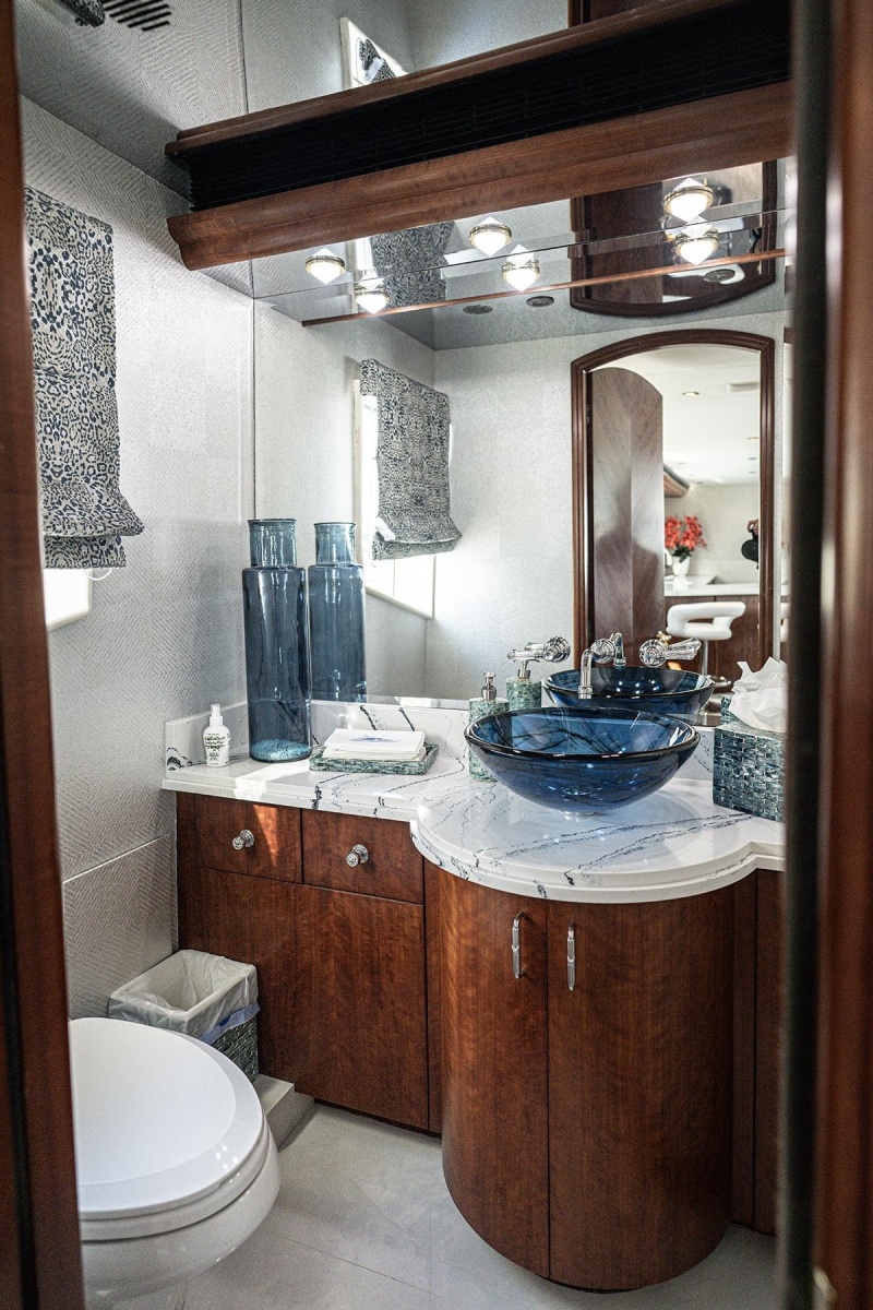 125' 2003 Cheoy Lee Tri-Deck