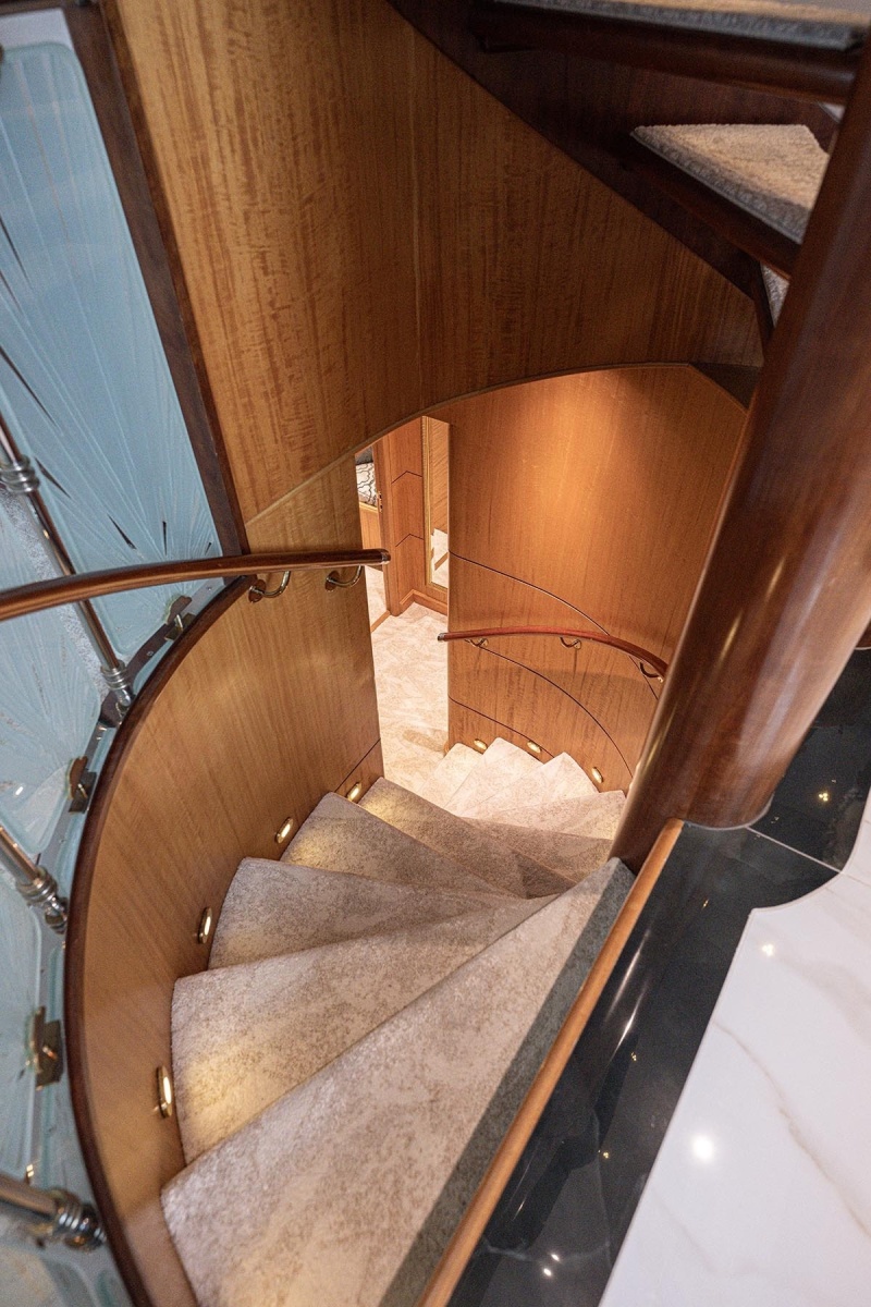 125' 2003 Cheoy Lee Tri-Deck