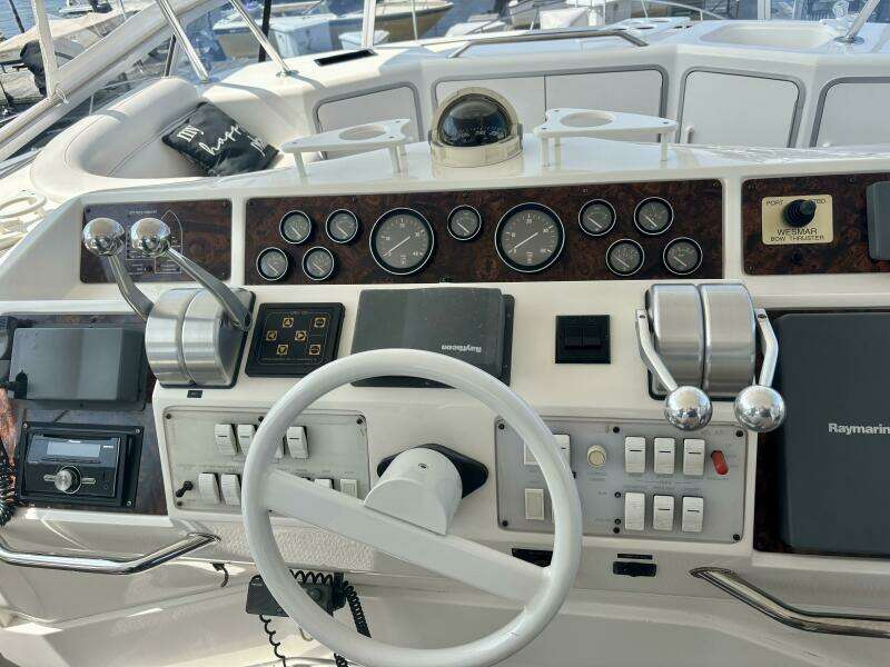 55ft Sea Ray Yacht For Sale