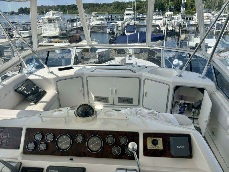 55ft Sea Ray Yacht For Sale