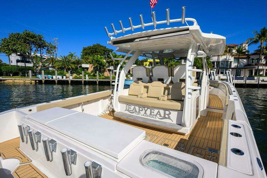 LEAP YEAR 40ft Pursuit Yacht For Sale