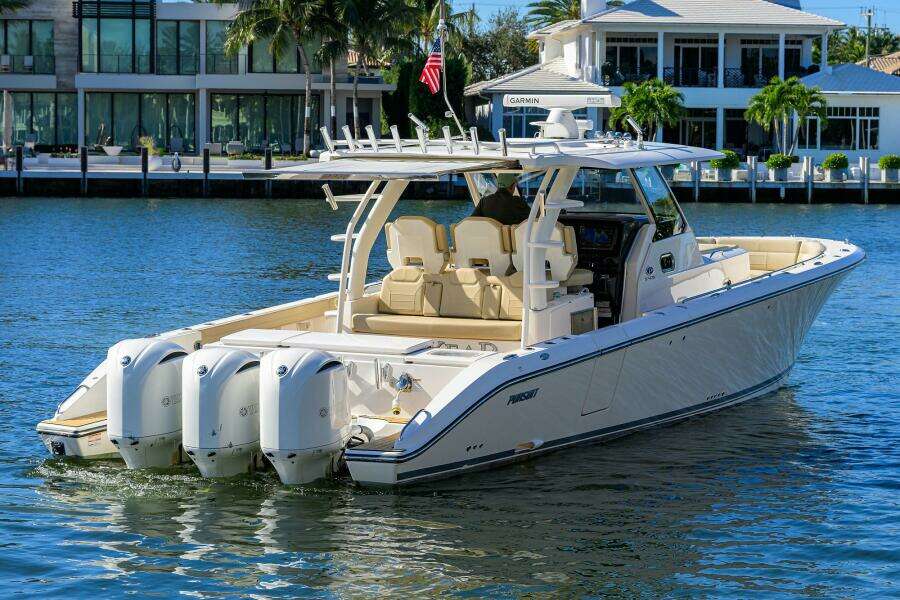 LEAP YEAR 40ft Pursuit Yacht For Sale