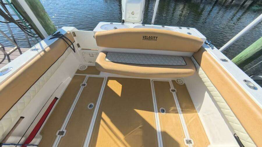 26ft Velocity Yacht For Sale