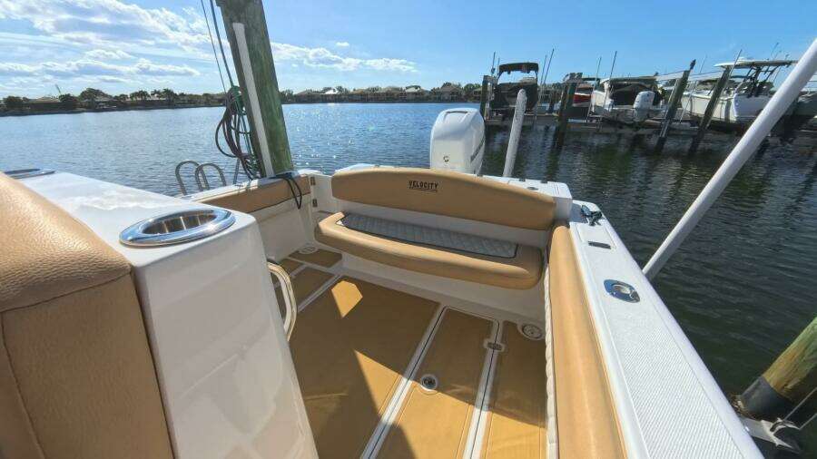 26ft Velocity Yacht For Sale