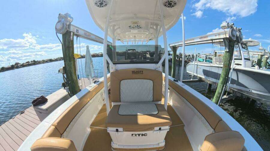 26ft Velocity Yacht For Sale