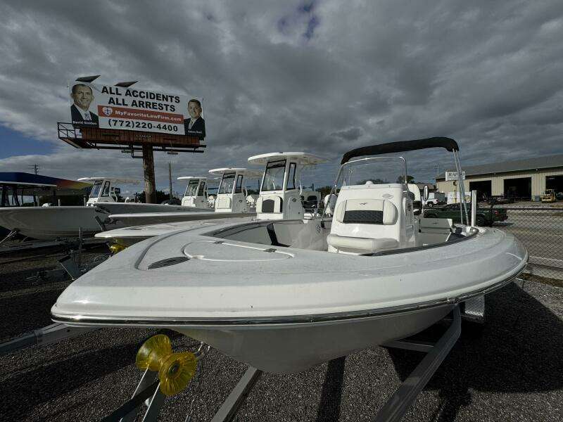 198 CC Adventure 19ft Tidewater Yacht For Sale