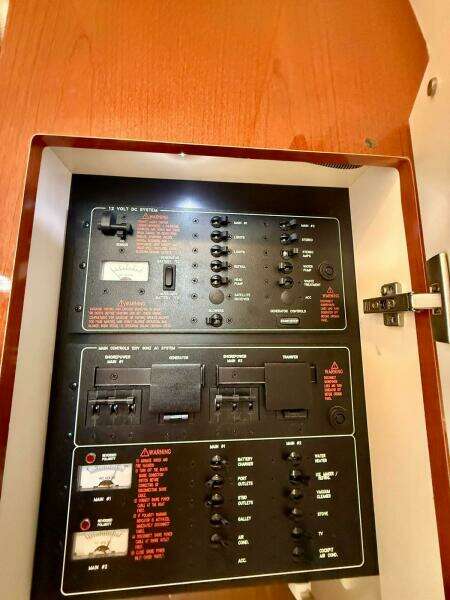 GAME CHANGER 37ft Formula Yacht For Sale