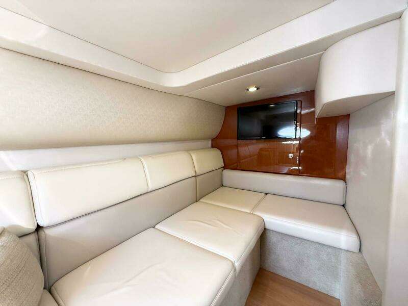 GAME CHANGER 37ft Formula Yacht For Sale