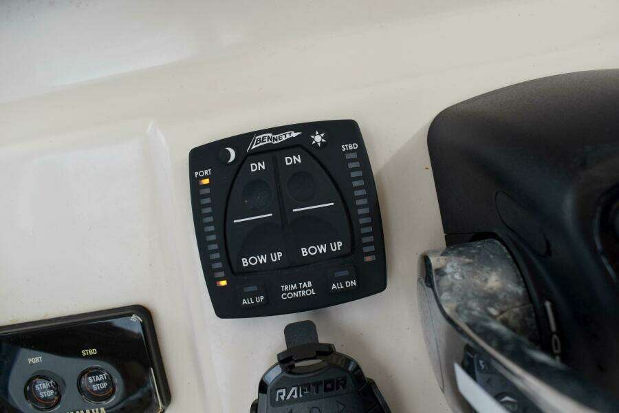 Lindsay Caroline 27ft Grady White Yacht For Sale