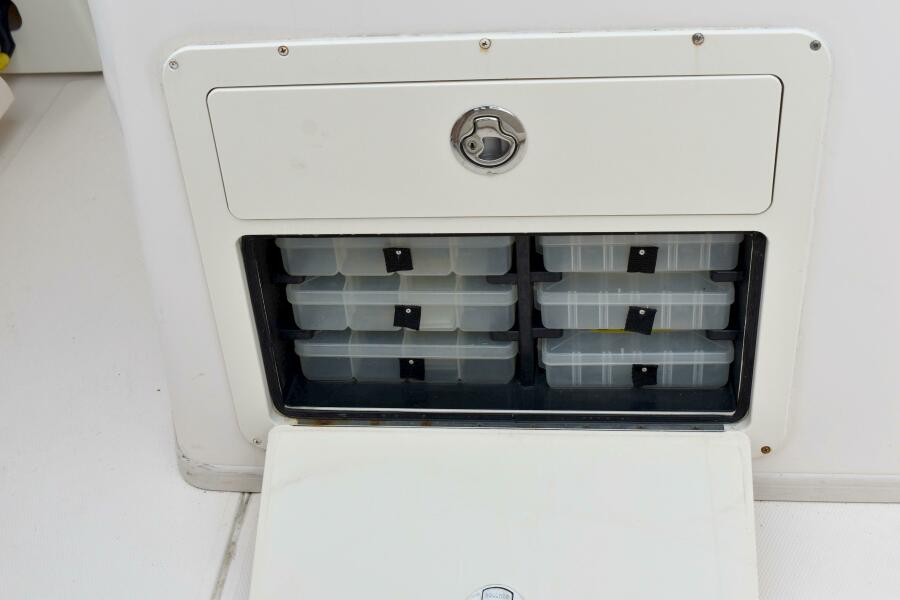 27' 2012 Grady-White Canyon 271