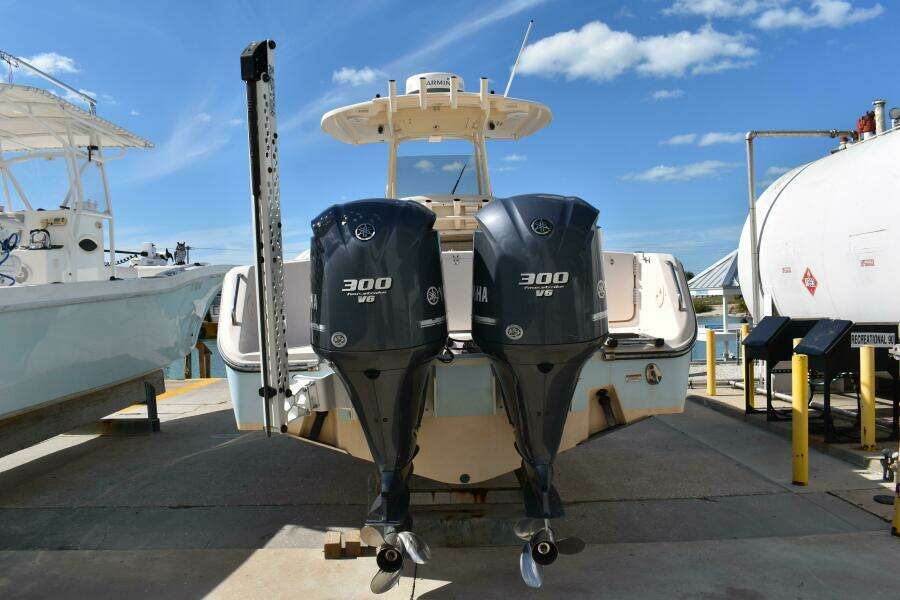 Lindsay Caroline 27ft Grady White Yacht For Sale