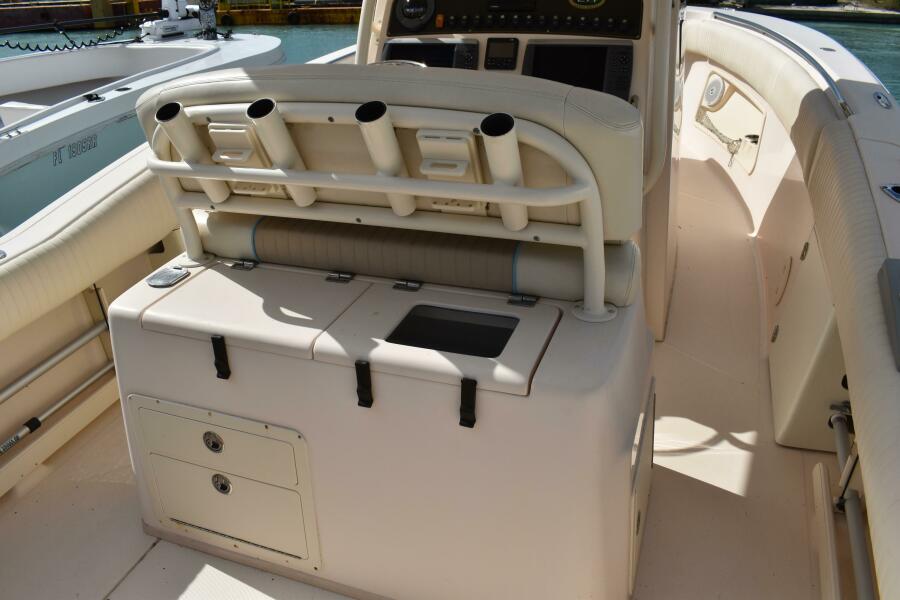 27' 2012 Grady-White Canyon 271