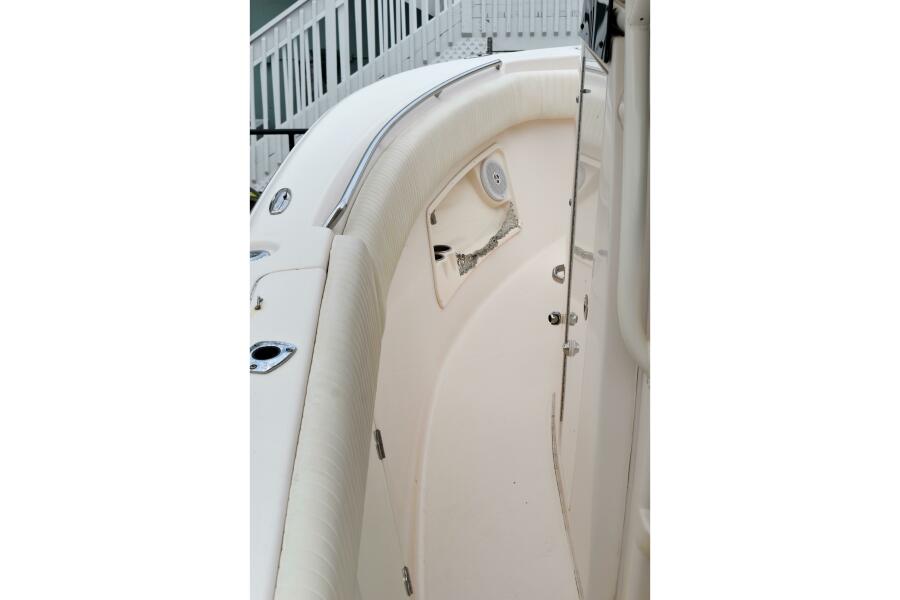 27' 2012 Grady-White Canyon 271