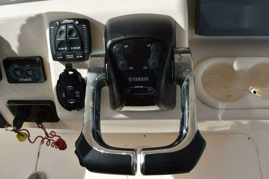 Lindsay Caroline 27ft Grady White Yacht For Sale