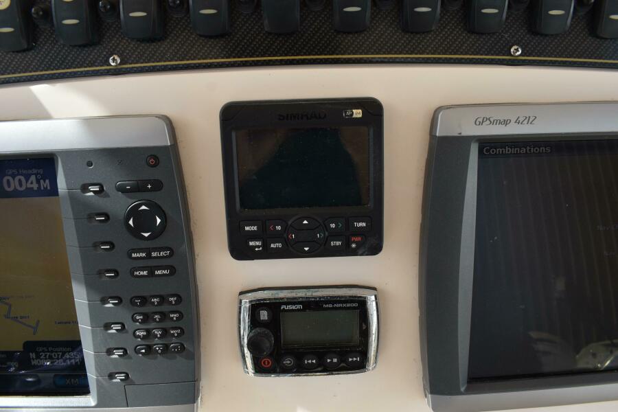 27' 2012 Grady-White Canyon 271