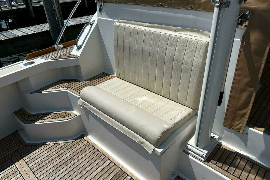 BOOTLEGGER 38ft Grand Banks Yacht For Sale