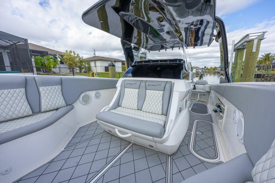 44' 2010 Concept 4400 Sport Yacht