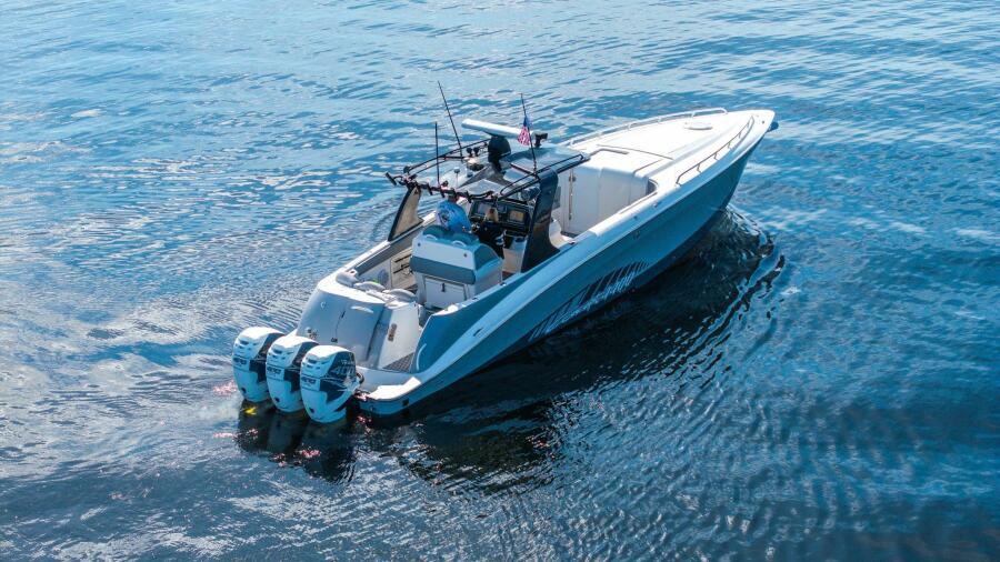 44' 2010 Concept 4400 Sport Yacht