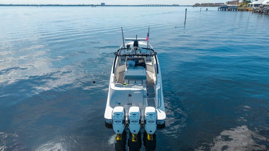 44' 2010 Concept 4400 Sport Yacht