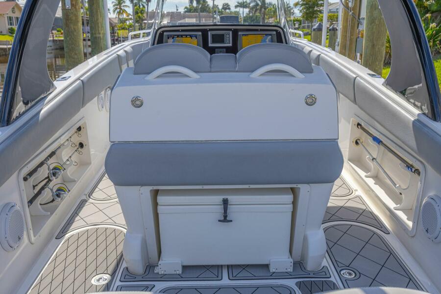 44' 2010 Concept 4400 Sport Yacht