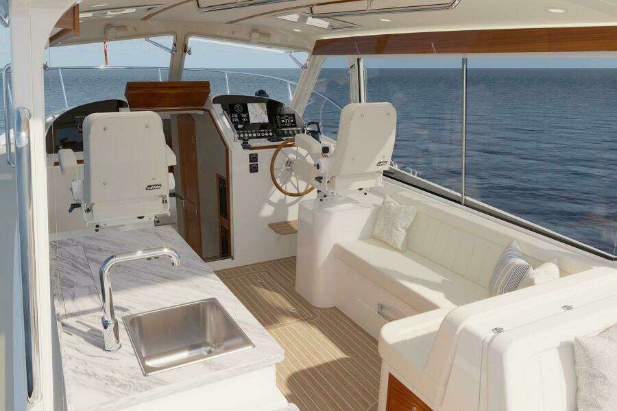 38ft MJM Yacht For Sale