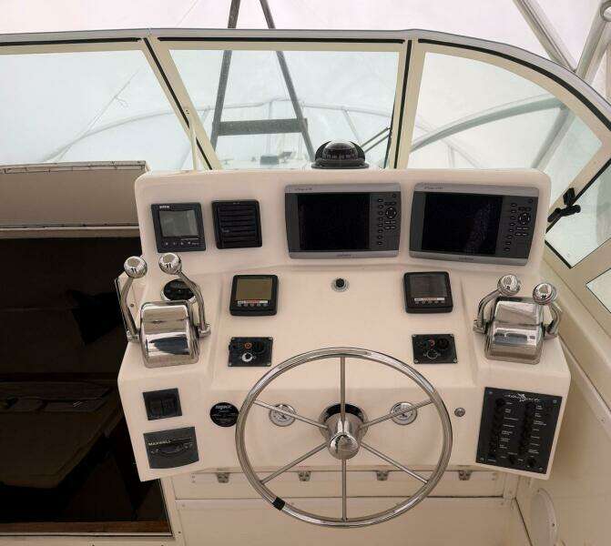 Low Bid 28ft Albemarle Yacht For Sale