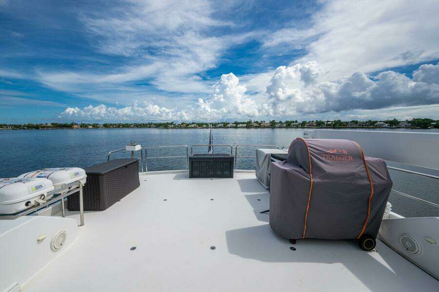 Lila Cuy 112ft Westport Yacht For Sale