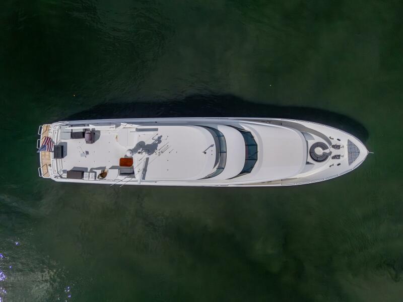 112' 2006 Westport 