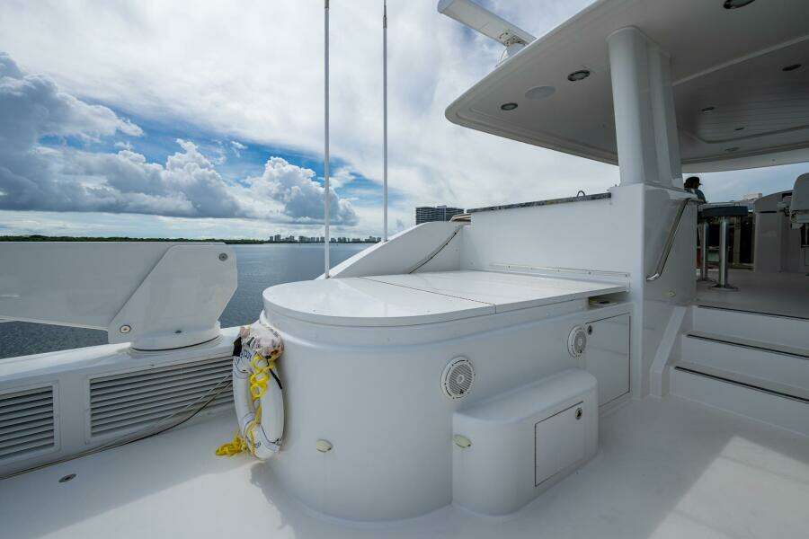 Lila Cuy 112ft Westport Yacht For Sale