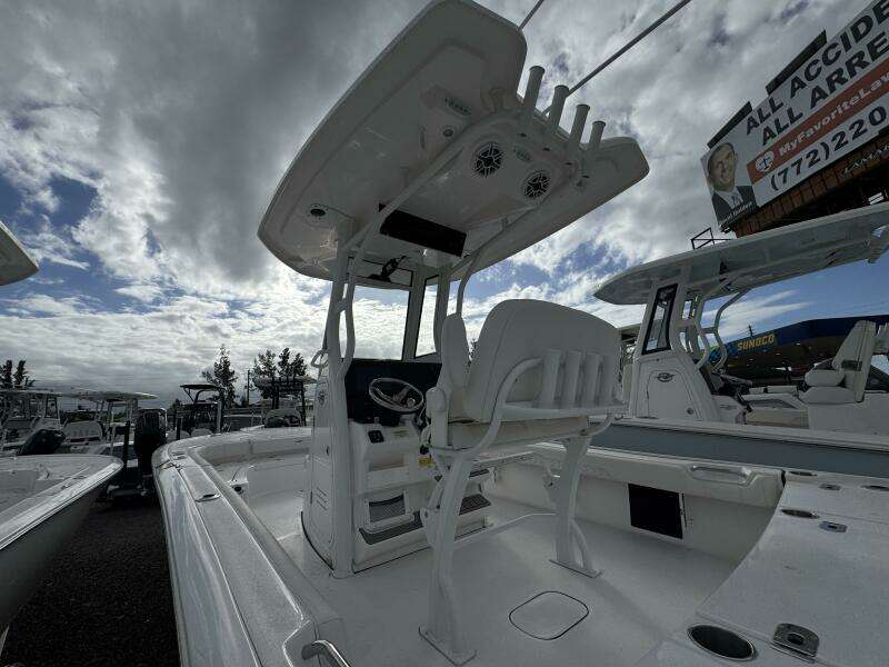 2500 Carolina Bay 25ft Tidewater Yacht For Sale