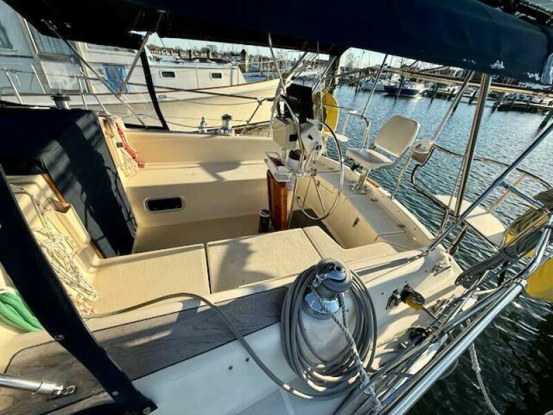 40' 1999 Caliber 40 LRC