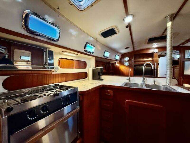 WINDFALL 40ft Caliber Yacht For Sale