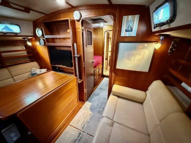 40' 1999 Caliber 40 LRC