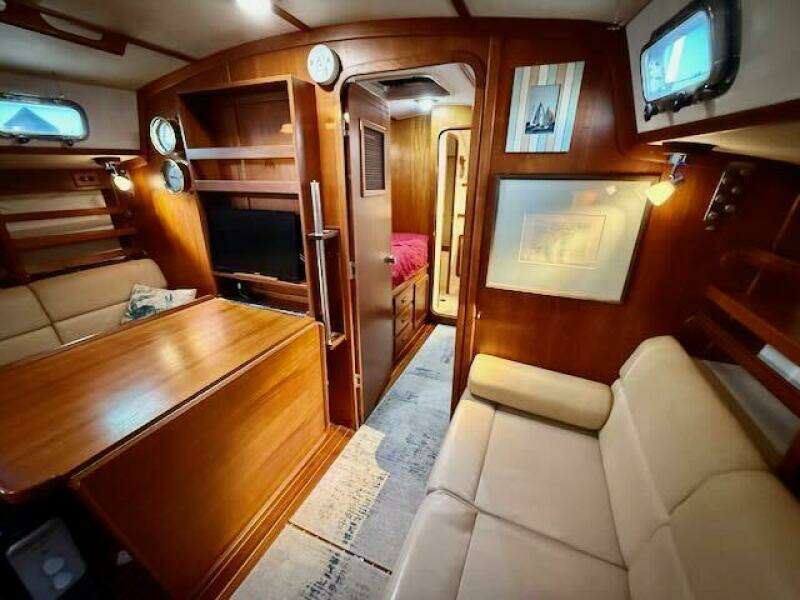 WINDFALL 40ft Caliber Yacht For Sale