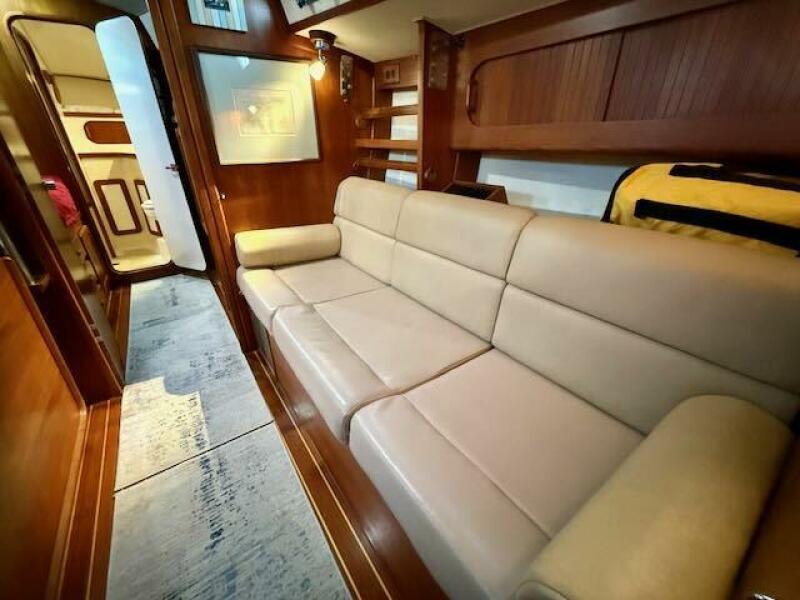 40' 1999 Caliber 40 LRC