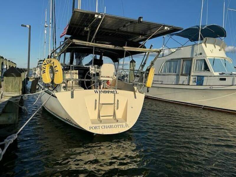 40' 1999 Caliber 40 LRC