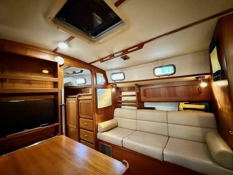 40' 1999 Caliber 40 LRC