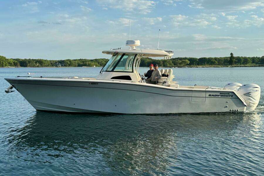 33ft Grady White Yacht For Sale