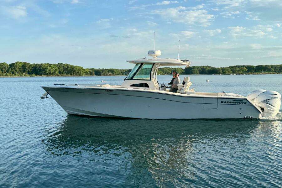 33ft Grady White Yacht For Sale