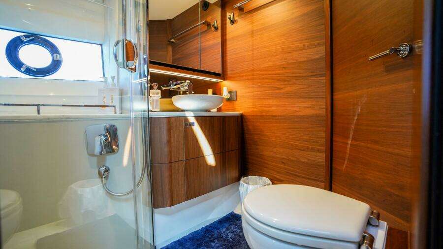 Making Time 62ft Princess Yacht For Sale