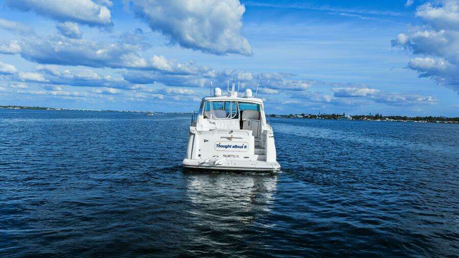 007 Tiara Yachts 4300 Sovran - Profile