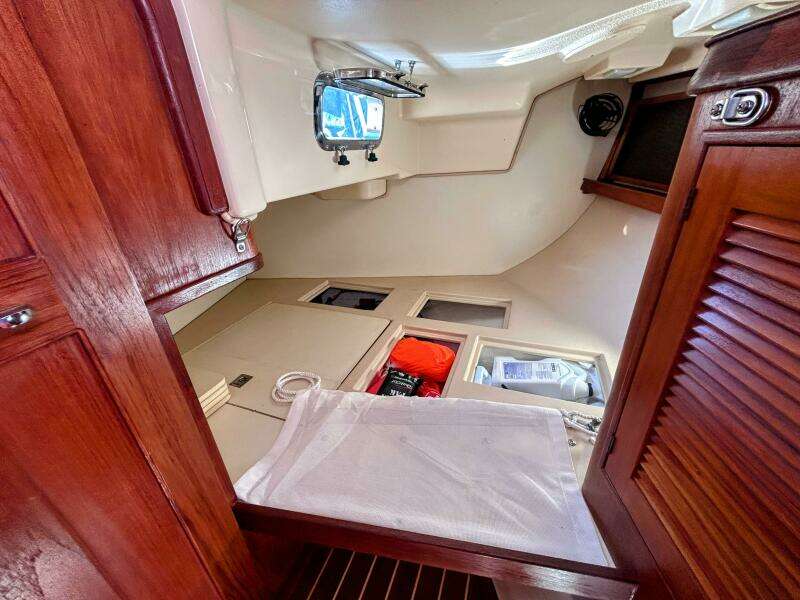 Offline 32ft Island Packet Yacht For Sale