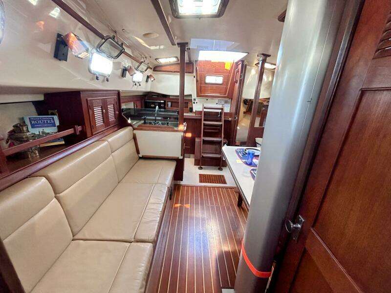 Offline 32ft Island Packet Yacht For Sale