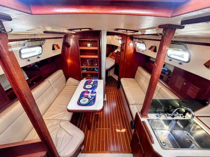 Offline 32ft Island Packet Yacht For Sale