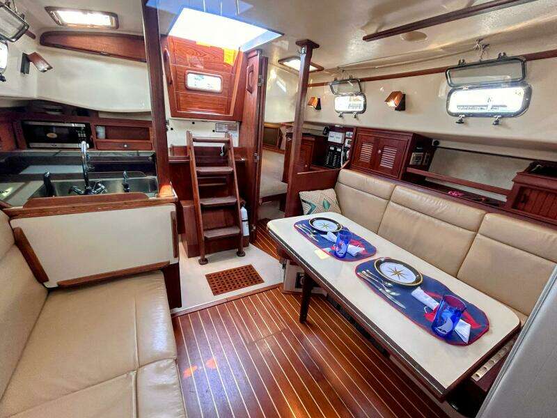 Offline 32ft Island Packet Yacht For Sale