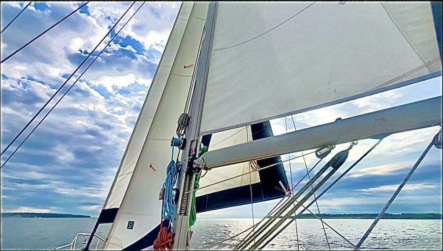 Offline 32ft Island Packet Yacht For Sale