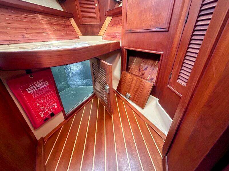 Offline 32ft Island Packet Yacht For Sale