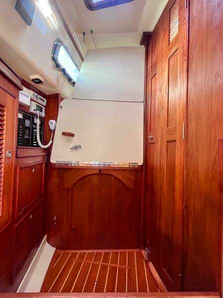 Offline 32ft Island Packet Yacht For Sale